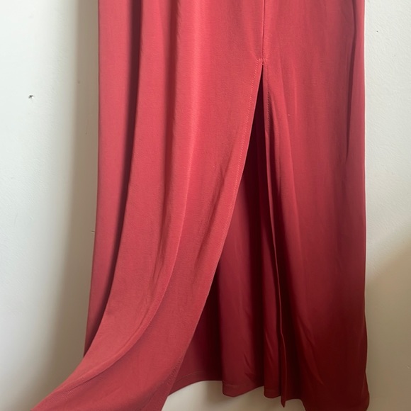 Zara// Goddess V neck long dress - Picture 6 of 9
